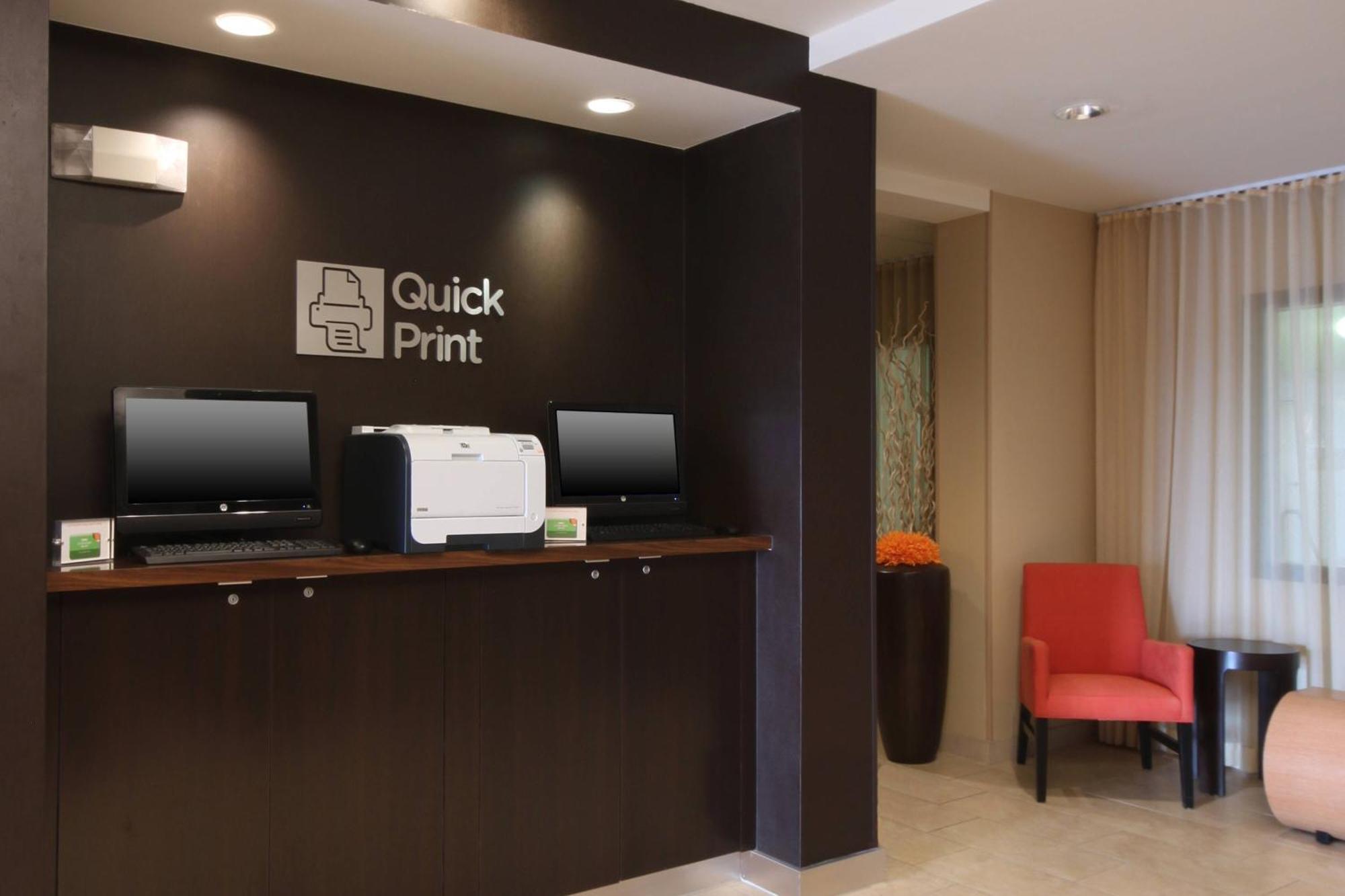 Hotel Courtyard By Marriott Salinas Monterey Exterior foto
