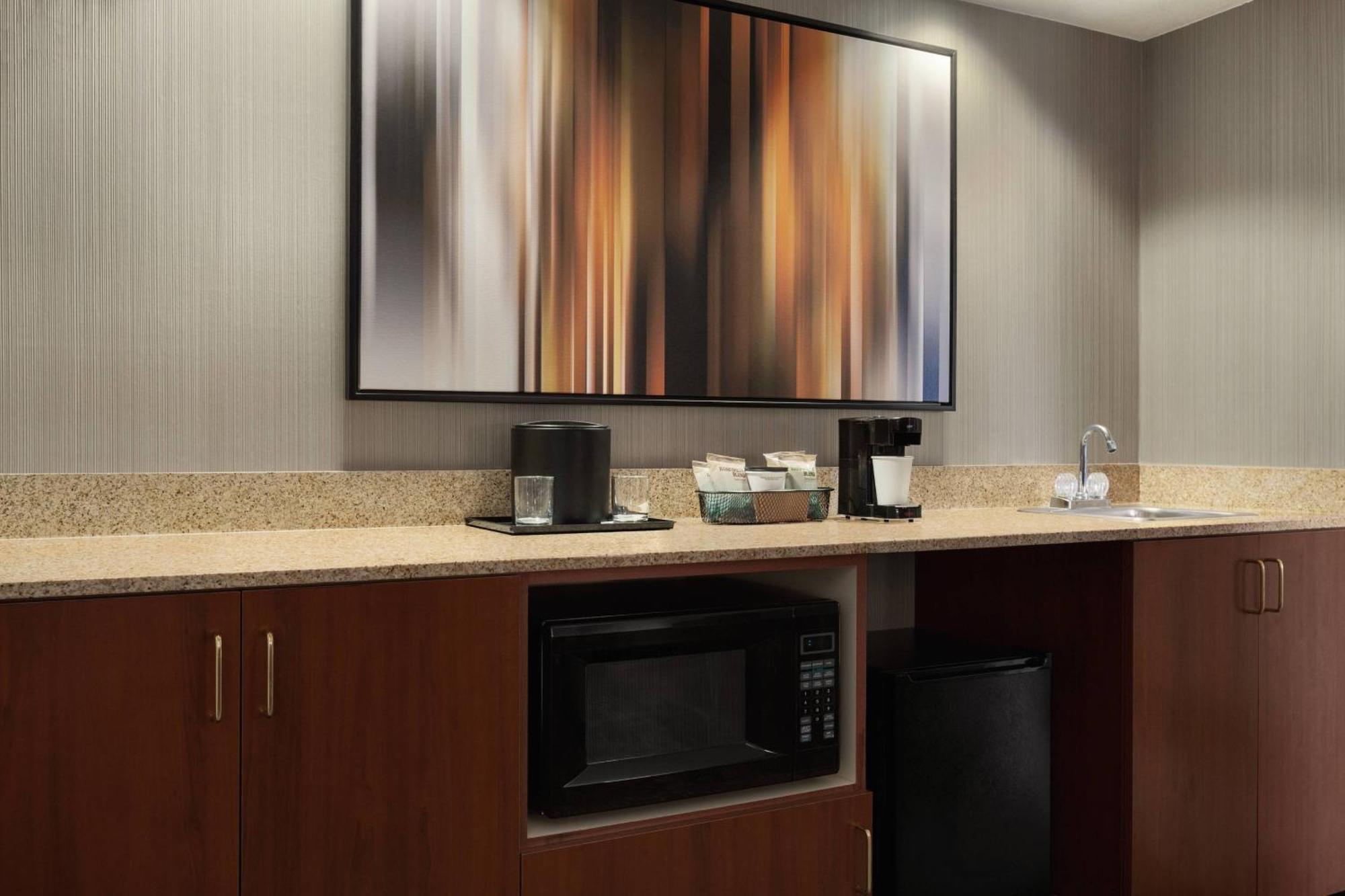Hotel Courtyard By Marriott Salinas Monterey Exterior foto