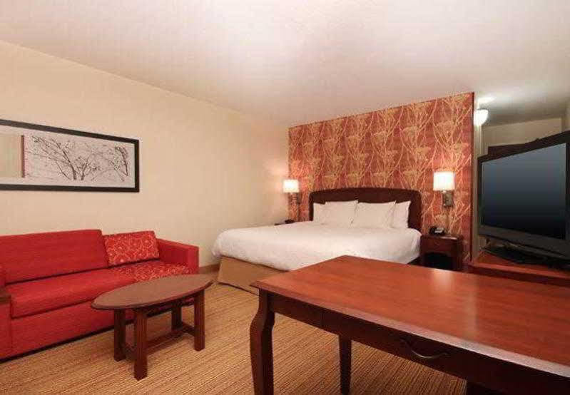 Hotel Courtyard By Marriott Salinas Monterey Exterior foto